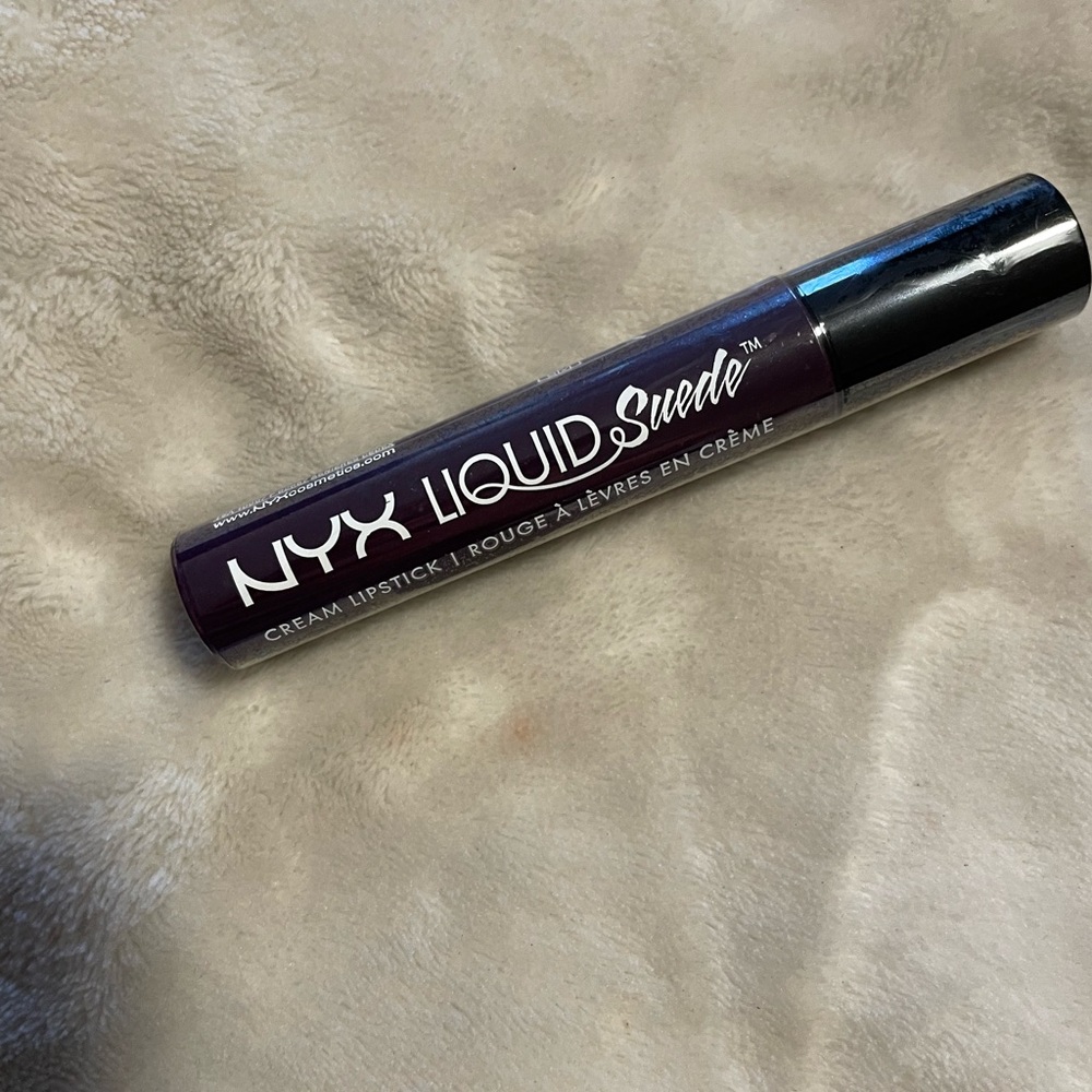 NYX Liquid Suede Cream Lipstick - Subversive Socialite